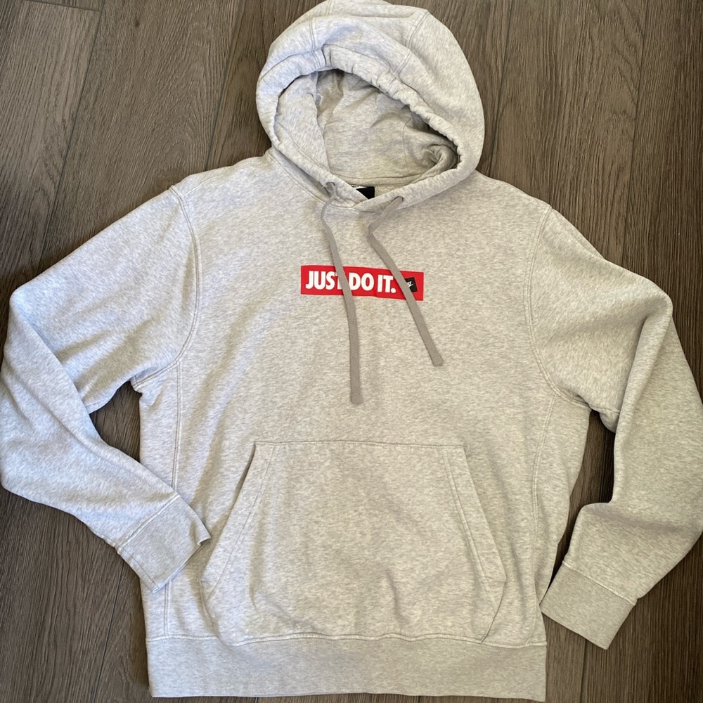 NIKE HOODIE